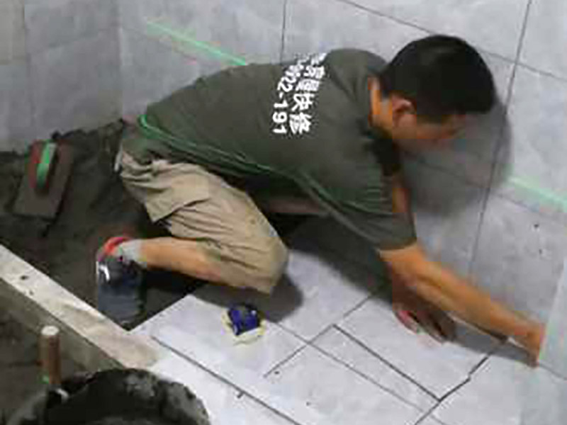 衛(wèi)生間漏水從下面灌漿可以嗎，廣州防水補漏正規(guī)公司這樣認為