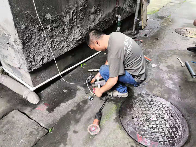 重慶修水管應該找誰，哪里能快速找到水