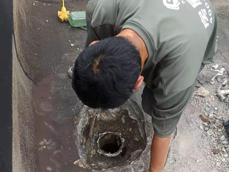 浴室地漏漏水到樓下怎么辦？地漏漏水用